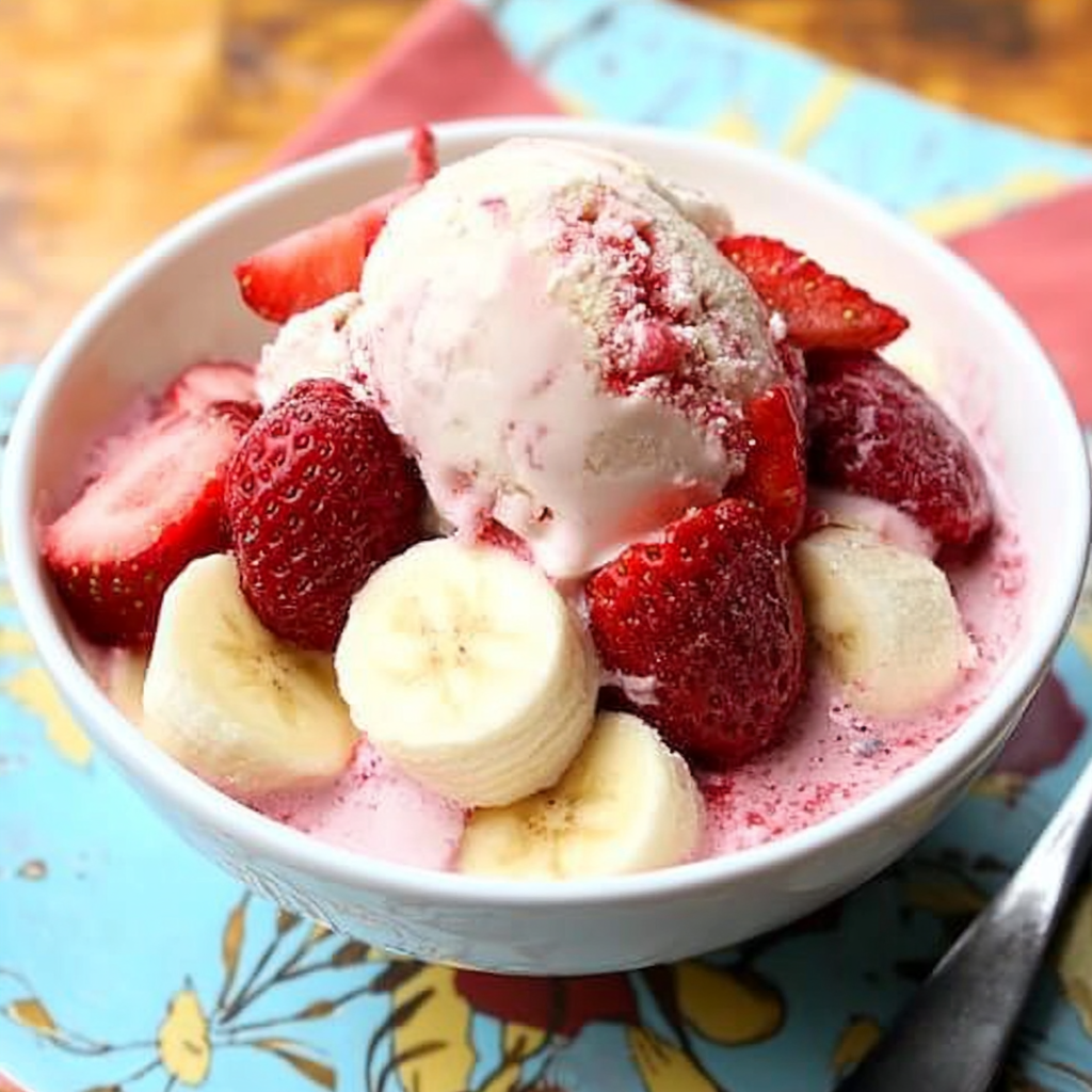 Recipe preparation for Banana and Strawberry Ice Cream